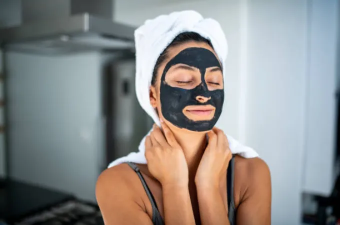 8 Tips Cerahkan Wajah dengan Skincare